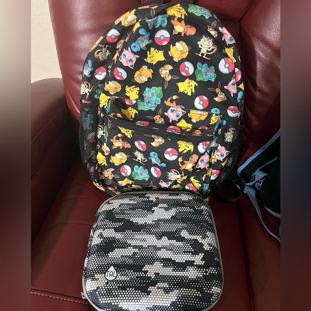 Pokémon backpack & regulars lunchbox